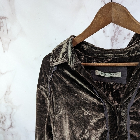 Free People Top Womens XS Brown Crushed Velvet Button Up We The Free Marianne - Picture 3 of 15